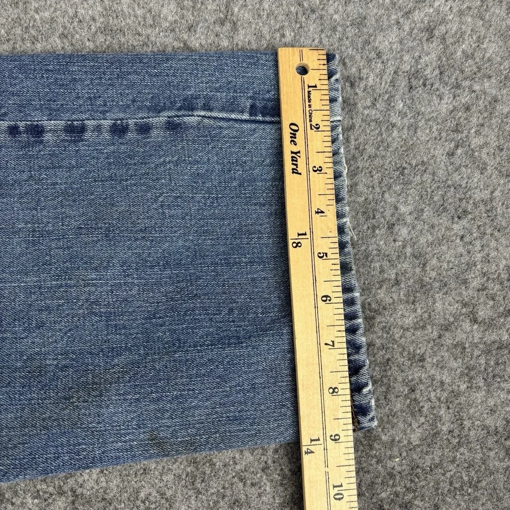 Levi's 559 Jeans Mens 38x34 Straight Leg Light Wash Distressed‎ Faded Blue Denim